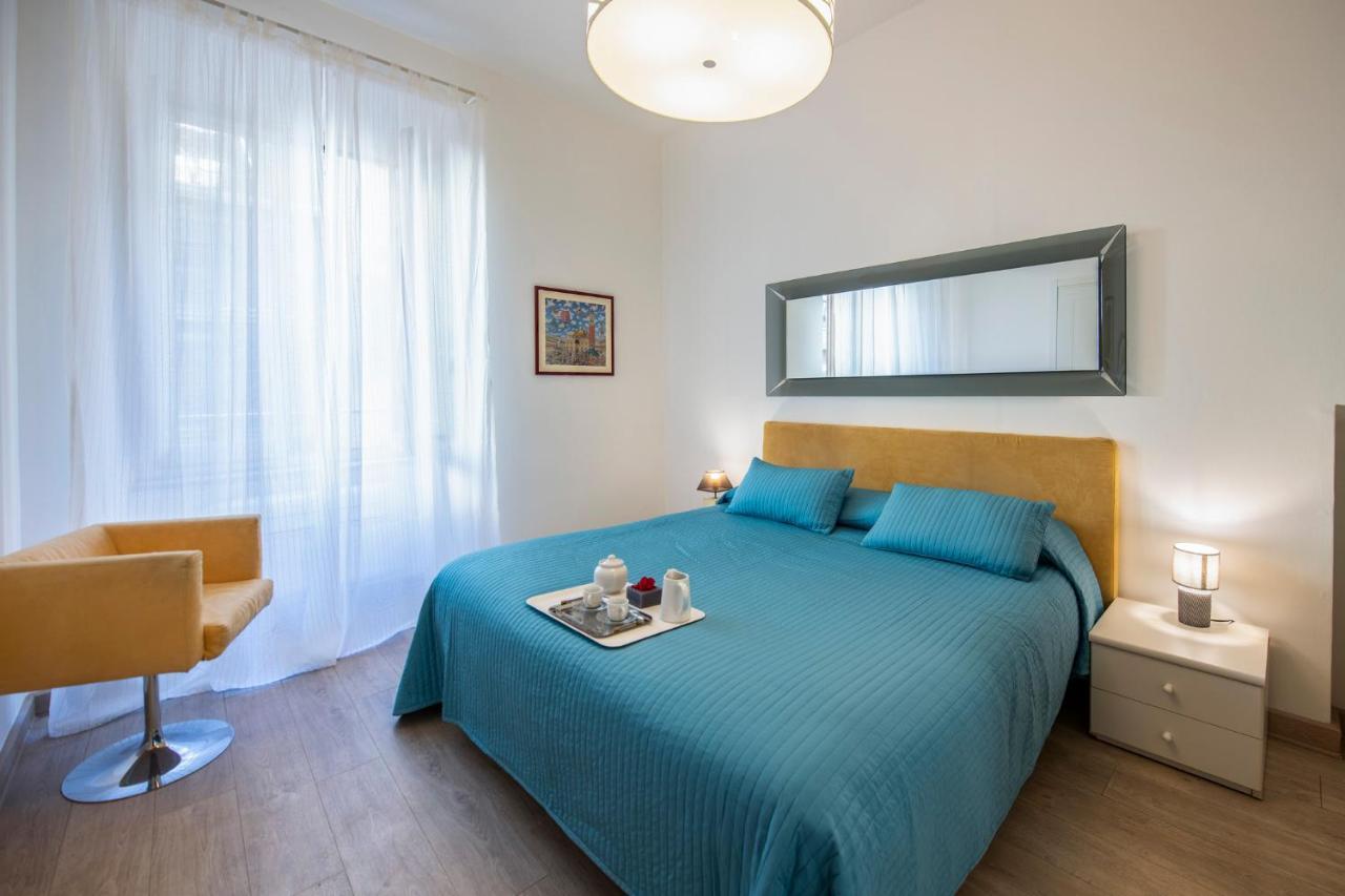Mamo Florence - Amalia Piazza Signoria Apartment Экстерьер фото