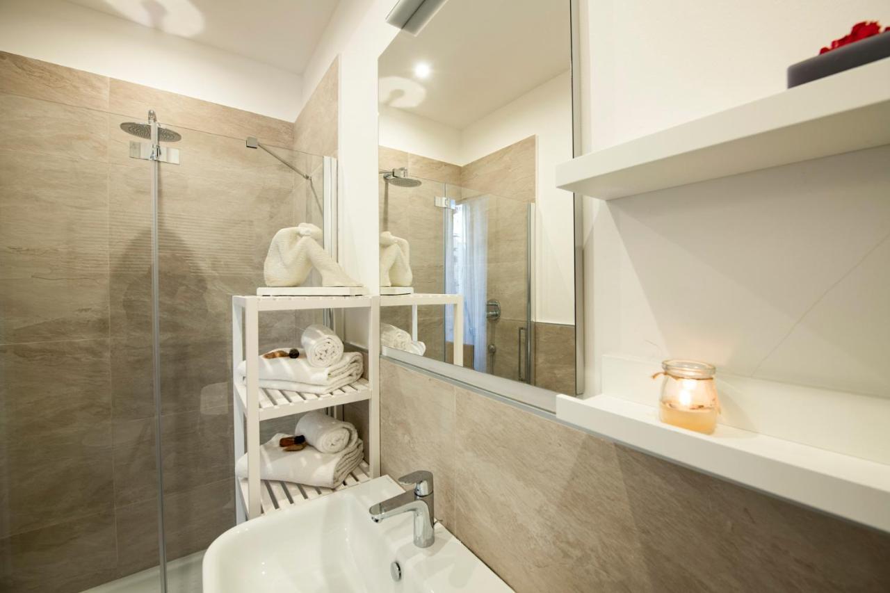 Mamo Florence - Amalia Piazza Signoria Apartment Экстерьер фото
